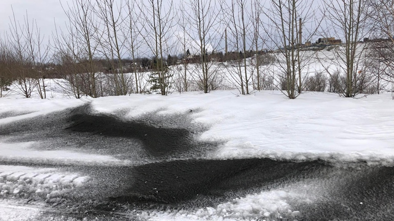 Neige souillée par des contaminants